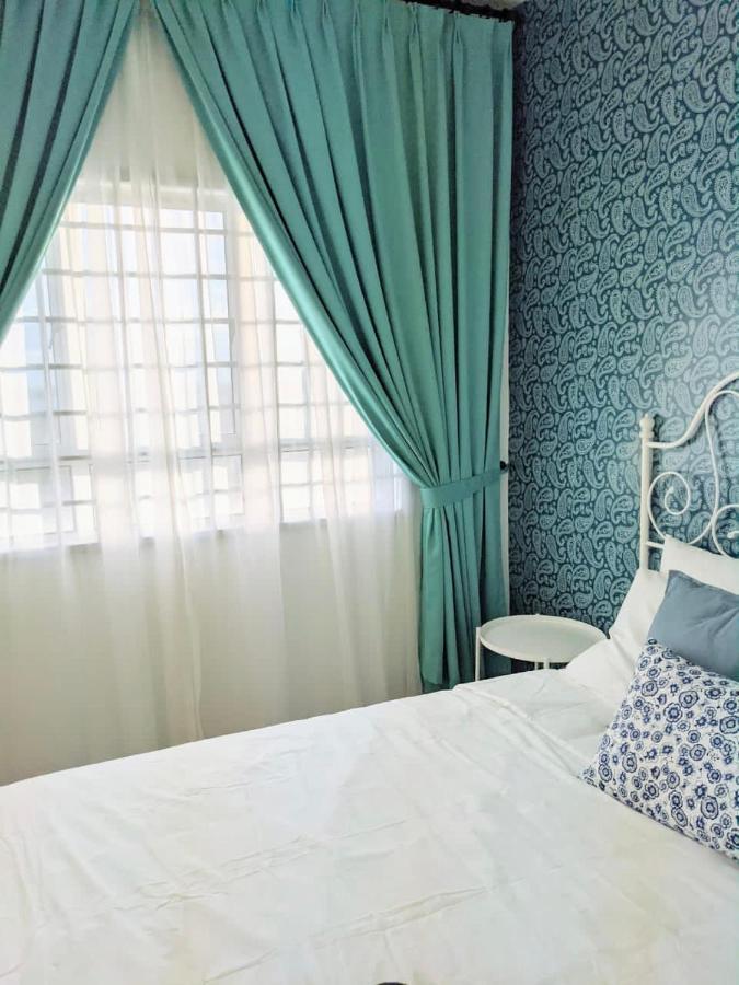 Looking For... A Staycation Kuala Terengganu Buitenkant foto
